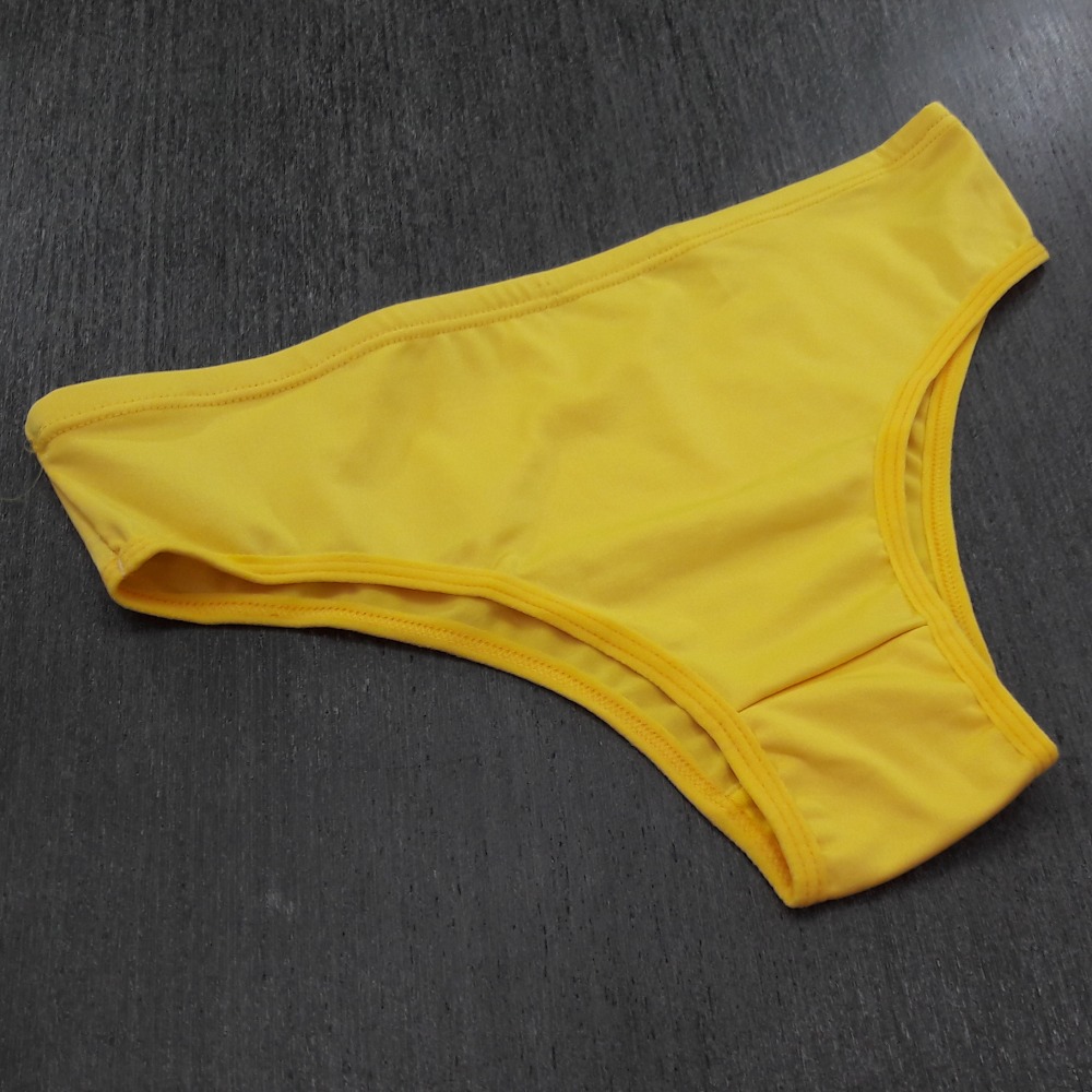 Calcinha Clara Bsica Confortvel com Elstico Embutido Amarelo