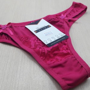 Calcinha em Rendinha  Fcsia