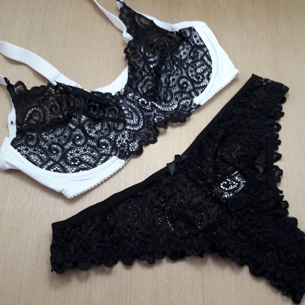 Conjunto Joyce Branco / Renda Preta