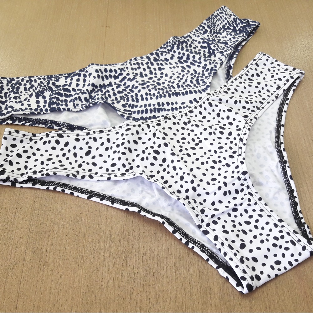 Calcinha Microfibra Estampada Amni Pintinha/Póa Preta Calcinha Microfibra Estampada Amni Pintinha/Póa Preta