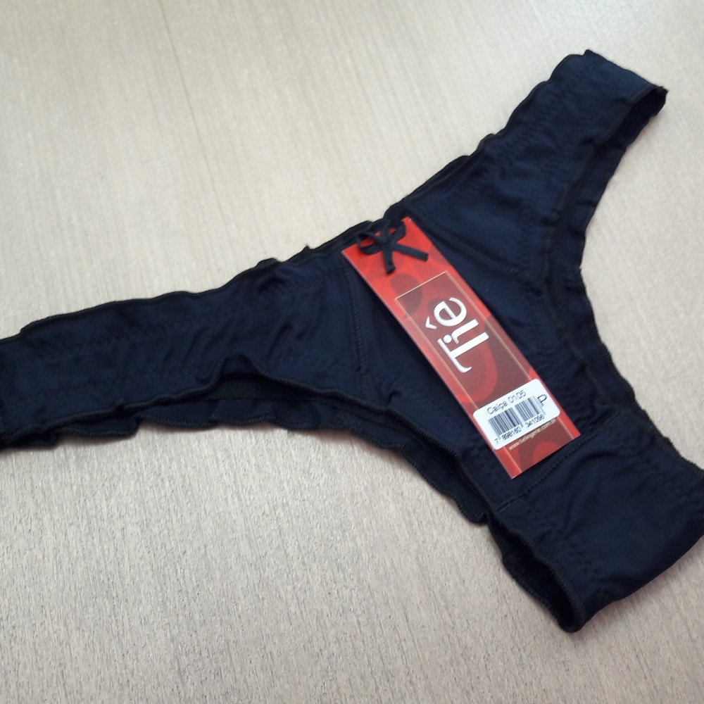 Calcinha Babado Preto