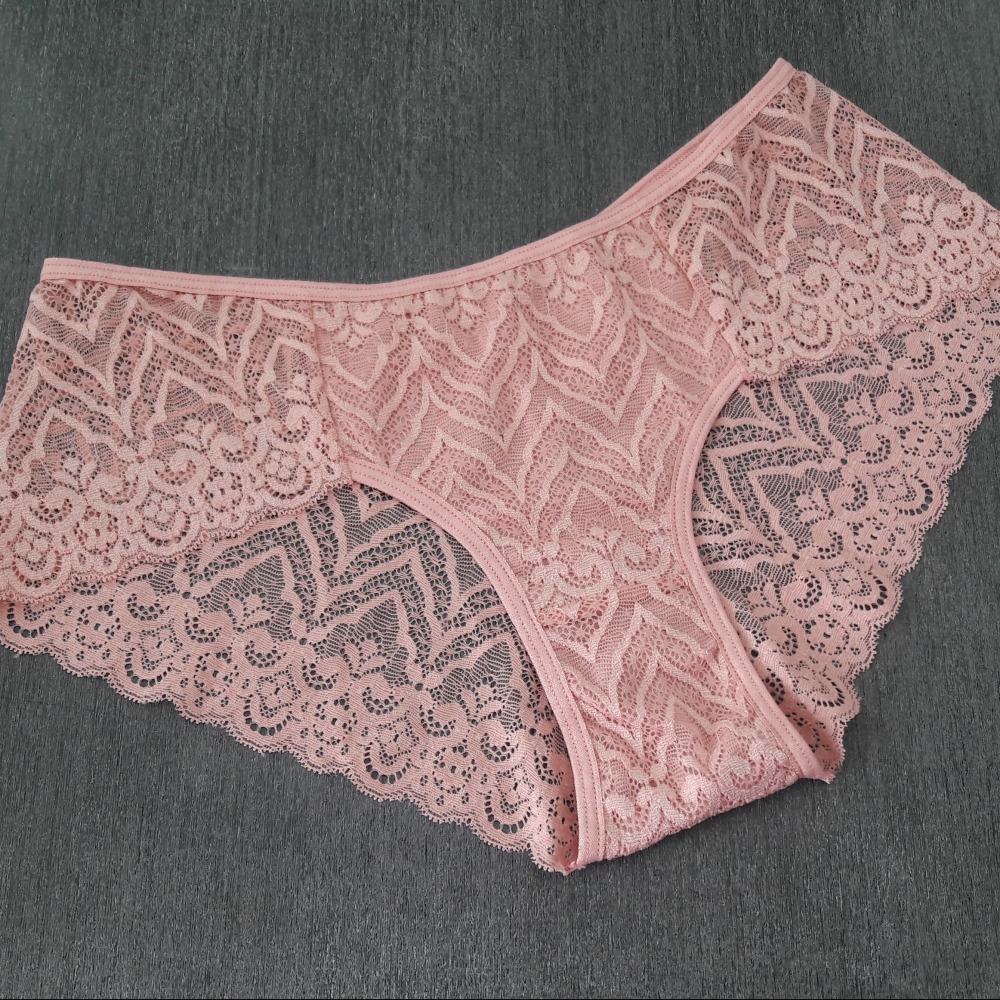 Calcinha de Renda Romance
