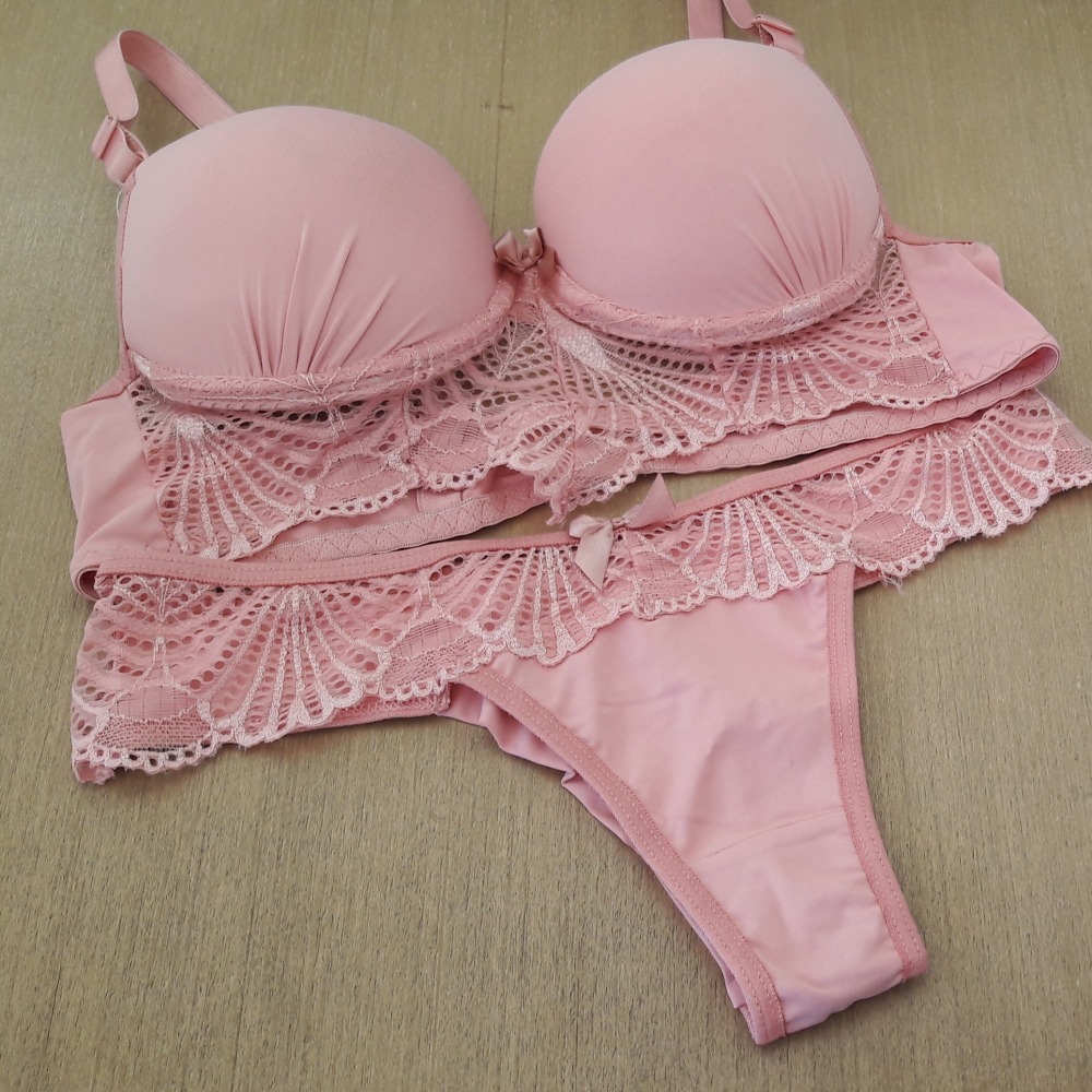Conjunto Cludia Romance