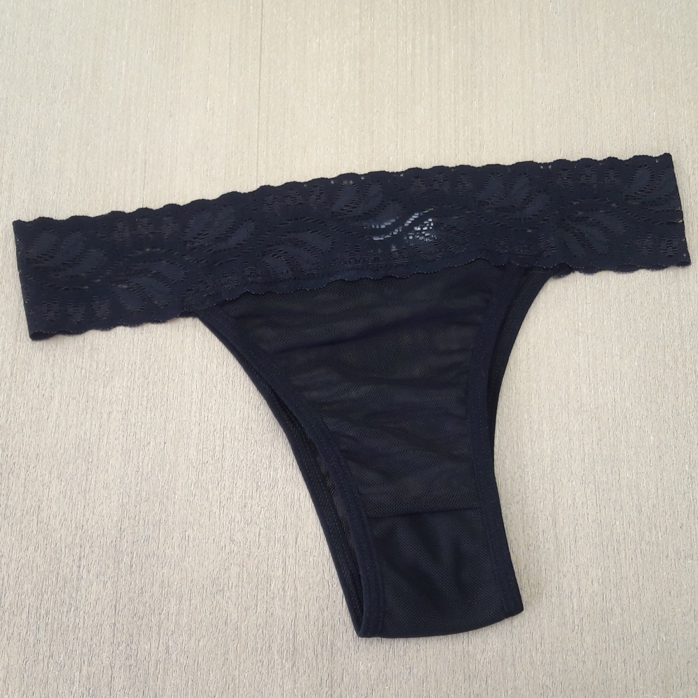 Tanga Ana em Tule Preto