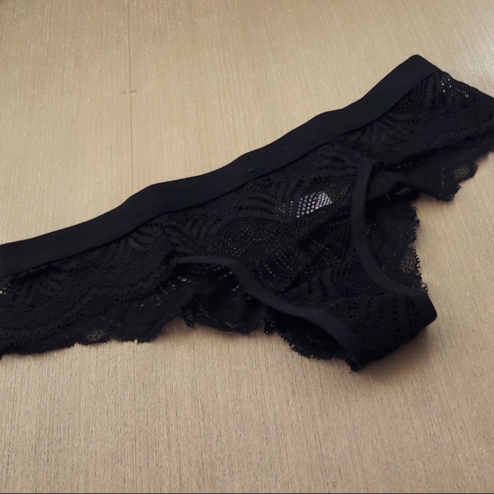 Tanga Fio Renda Preto