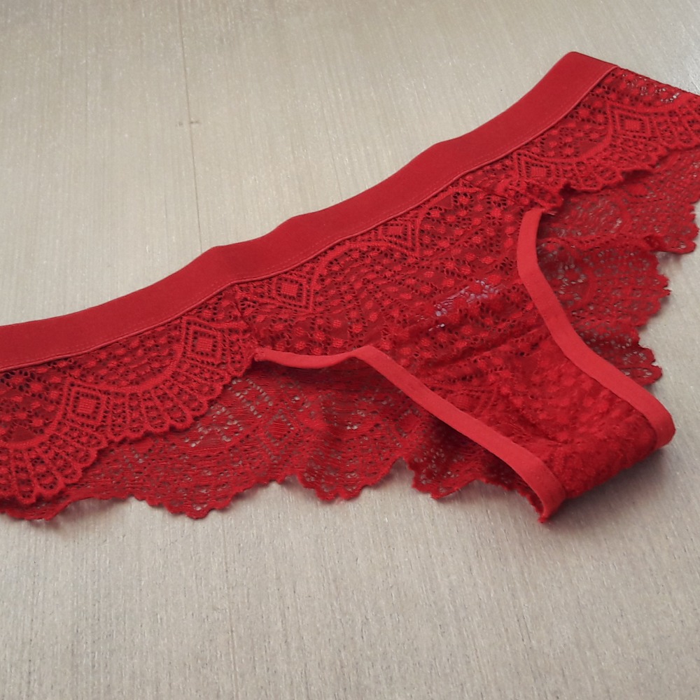 Tanga Fio Renda Rubi