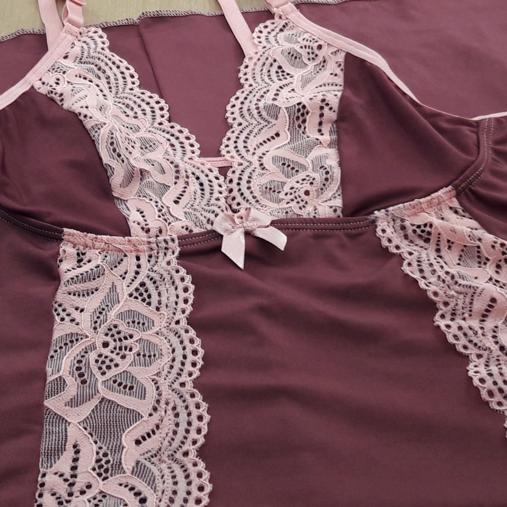 Camisola Yasmim em Microfibra de Polister e Renda Vinho/ Romance