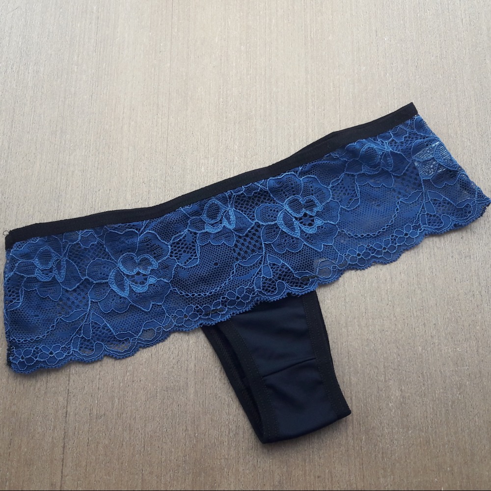 Calcinha Felipa Renda Azul Atalaia/ Preto