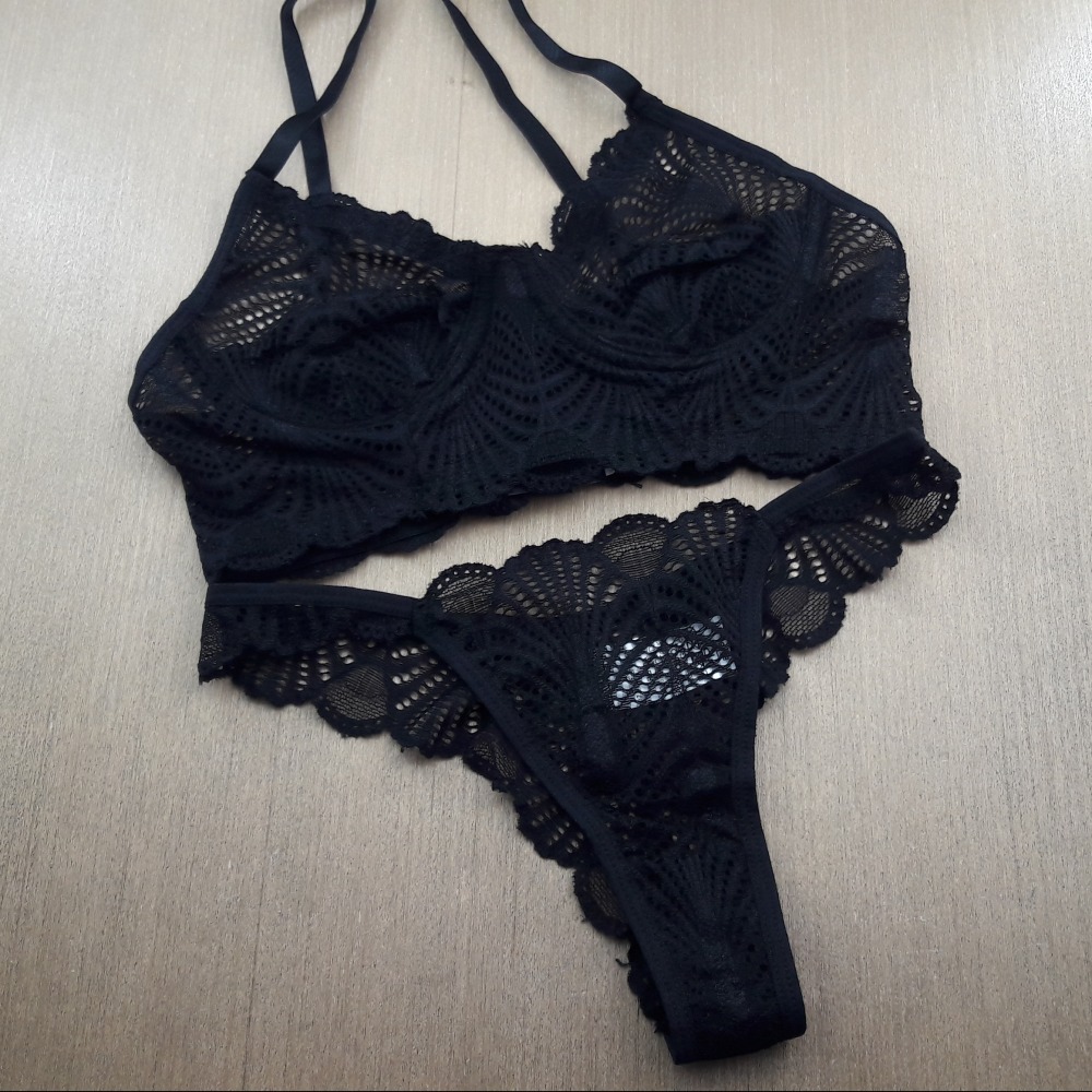 Conjunto Fio Antonela Sem Bojo e Com Arco em Renda de Poliamida Preto Conjunto Fio Antonela Sem Bojo e Com Arco em Renda de Poliamida Preto