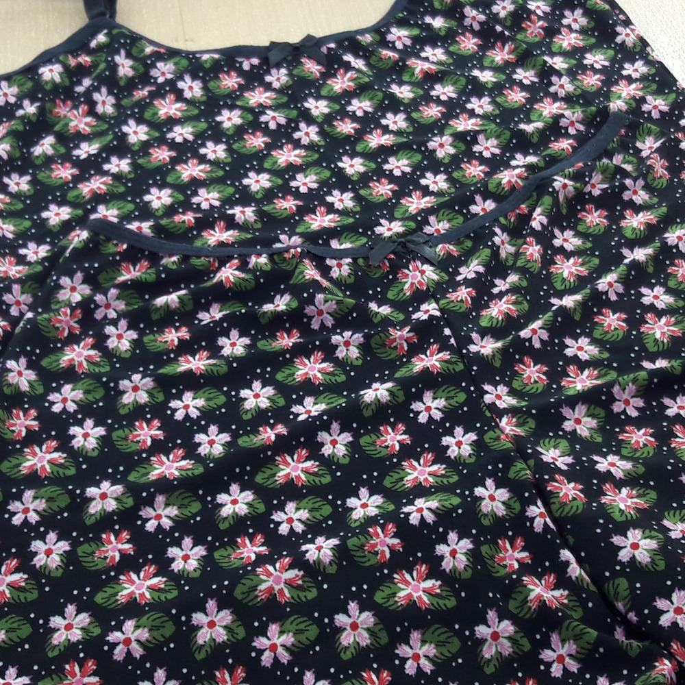 Short Doll Ruana Preto/ Floral e Po