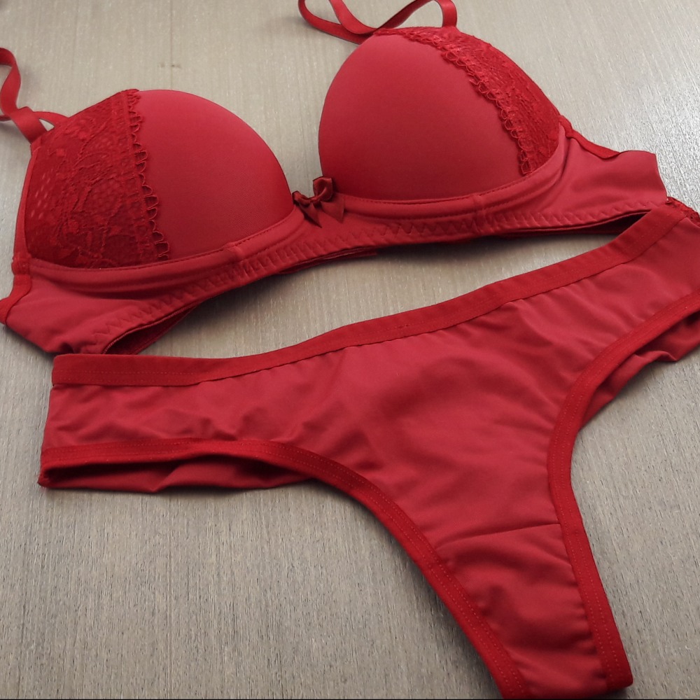 Conjunto Alexia com Bojo em Microfibra Rubi