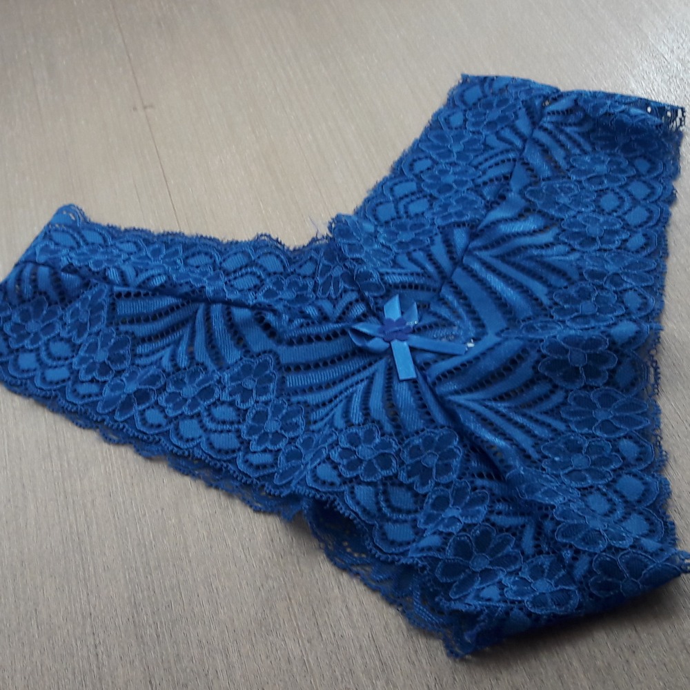 Calcinha Rendada Azul Atalaia