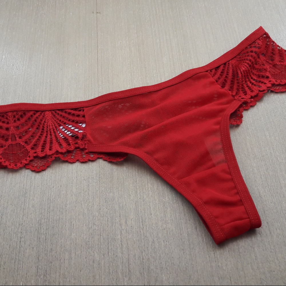 Tanga em Renda e Tule Rubi