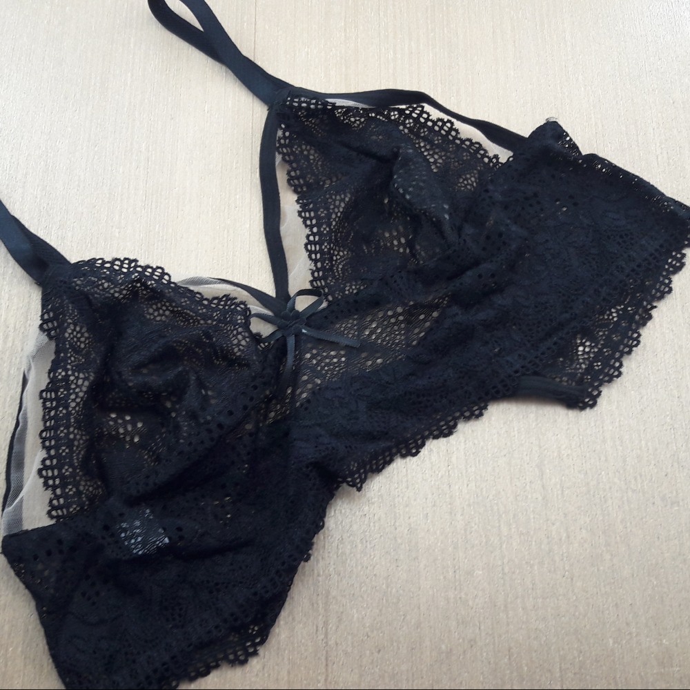 Top Rendado sem Bojo Preto