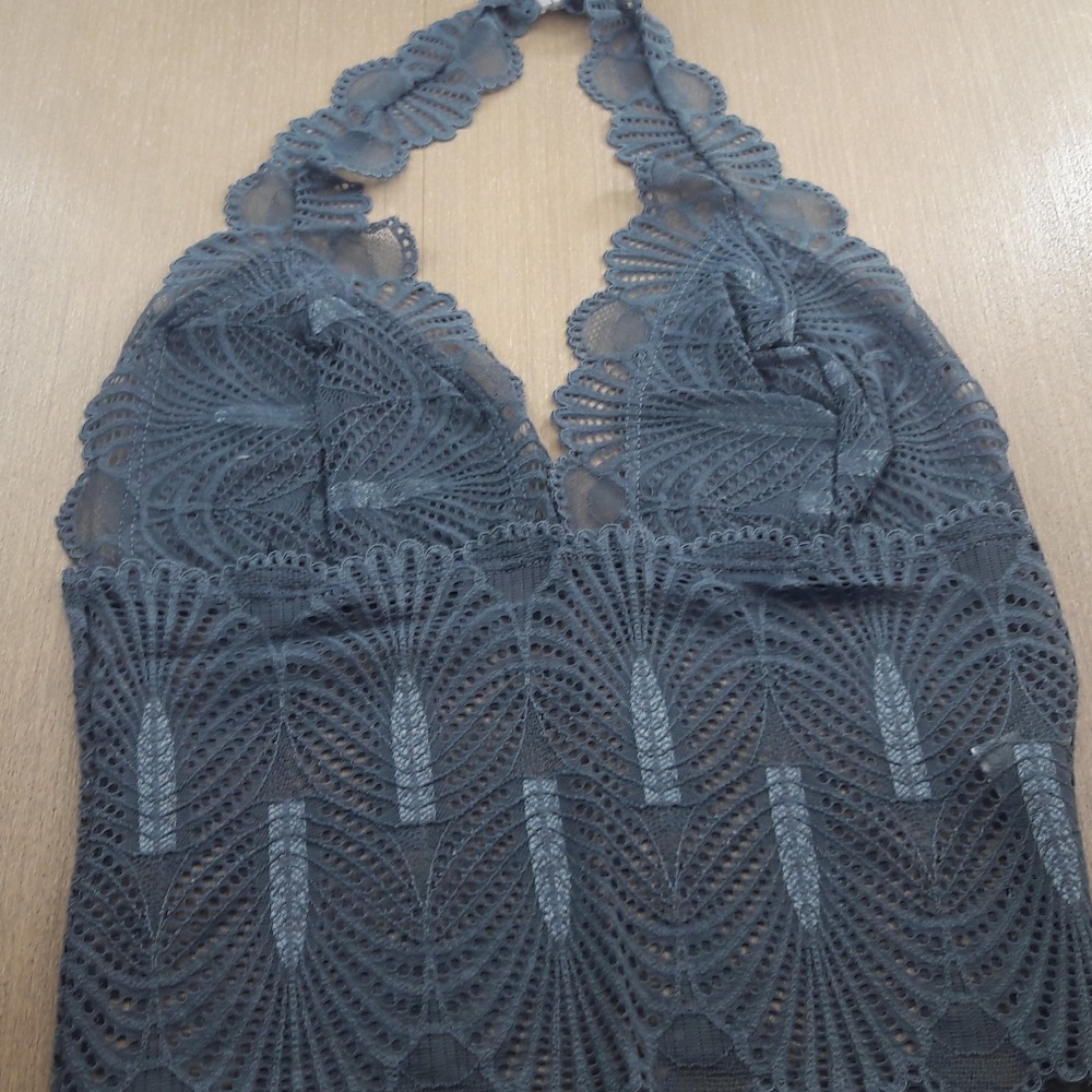 Cropped Frente nica em Renda Cinza Chumbo