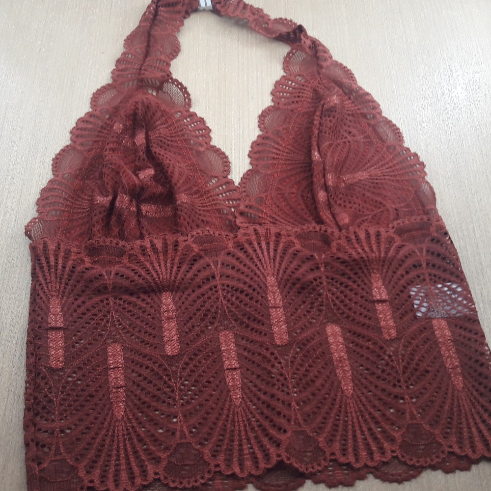 Cropped Frente nica em Renda Terra