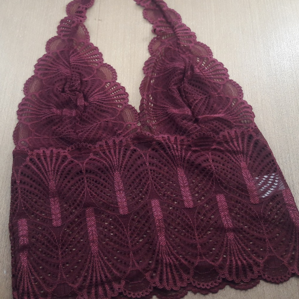 Cropped Frente nica em Renda Vinho