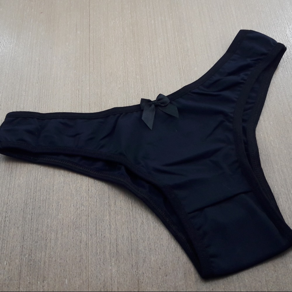 Calcinha Bsica em Microfibra Preto