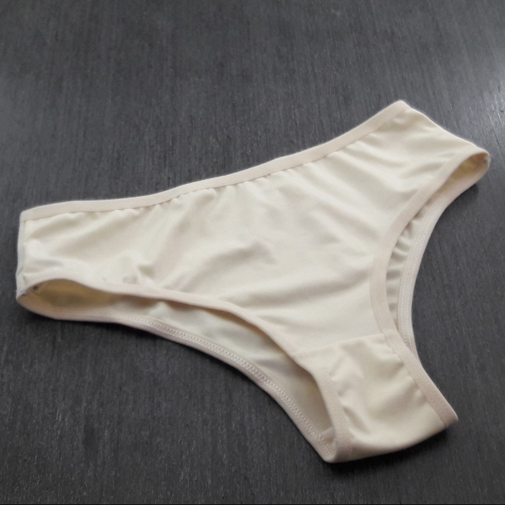 Calcinha Bsica em Microfibra de Polister Marfim