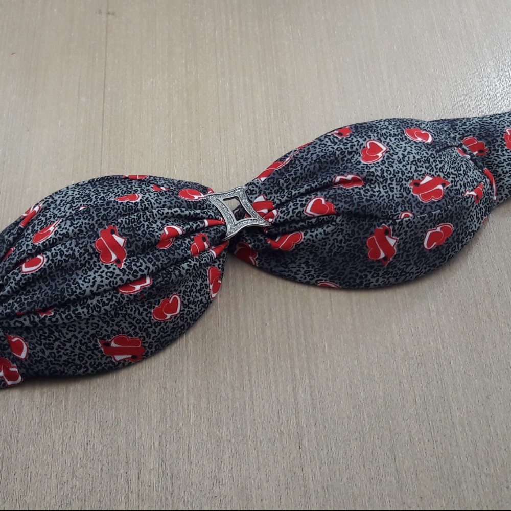 Top Bustiê com Bojo Preto Coração Top Bustiê com Bojo Preto Coração