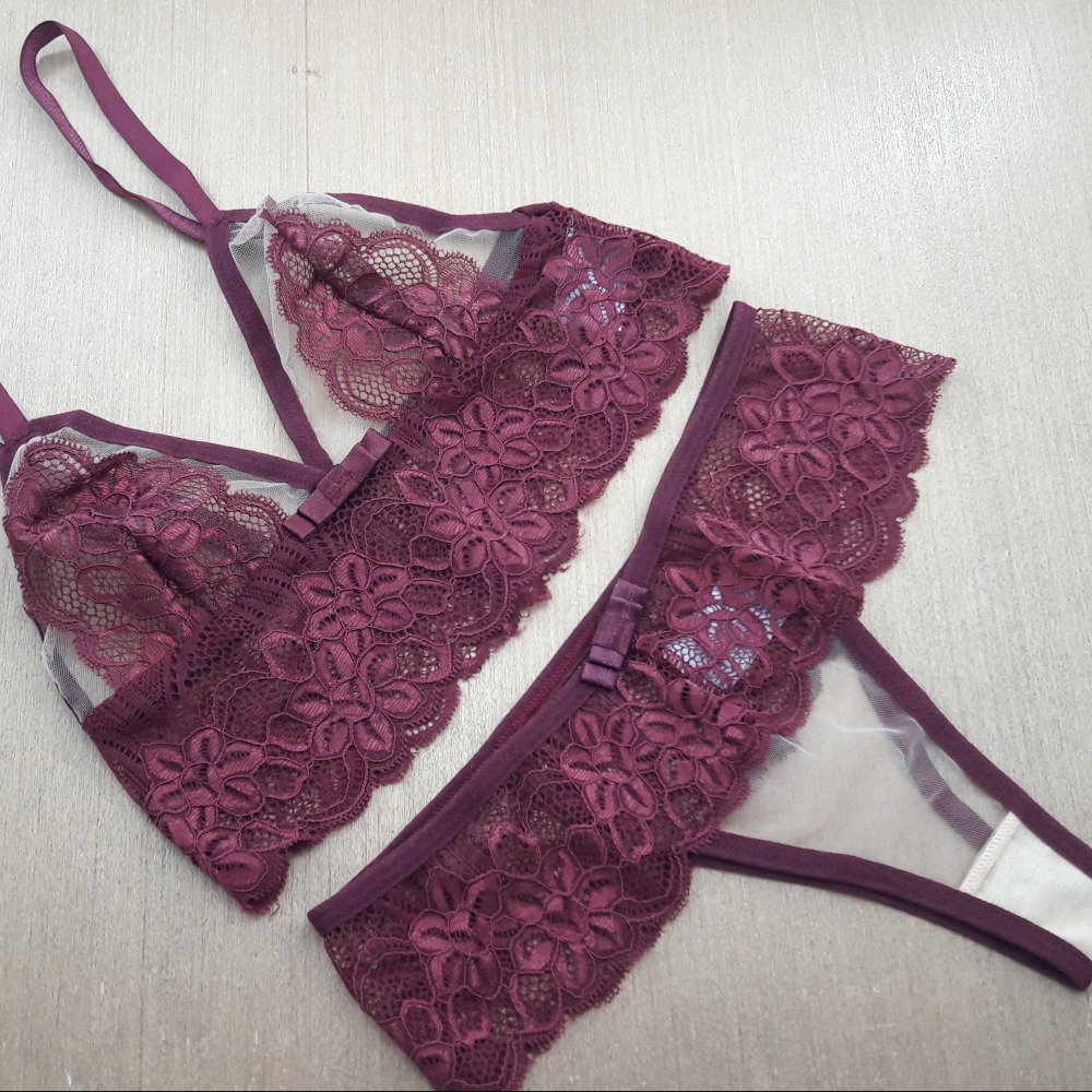 Conjunto Sem Bojo em Renda e Tule Vinho Conjunto Sem Bojo em Renda e Tule Vinho