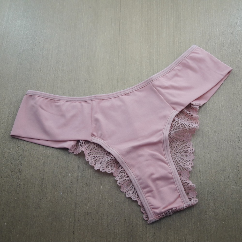 Tanga Lateral Dupla Costas em Renda Romance