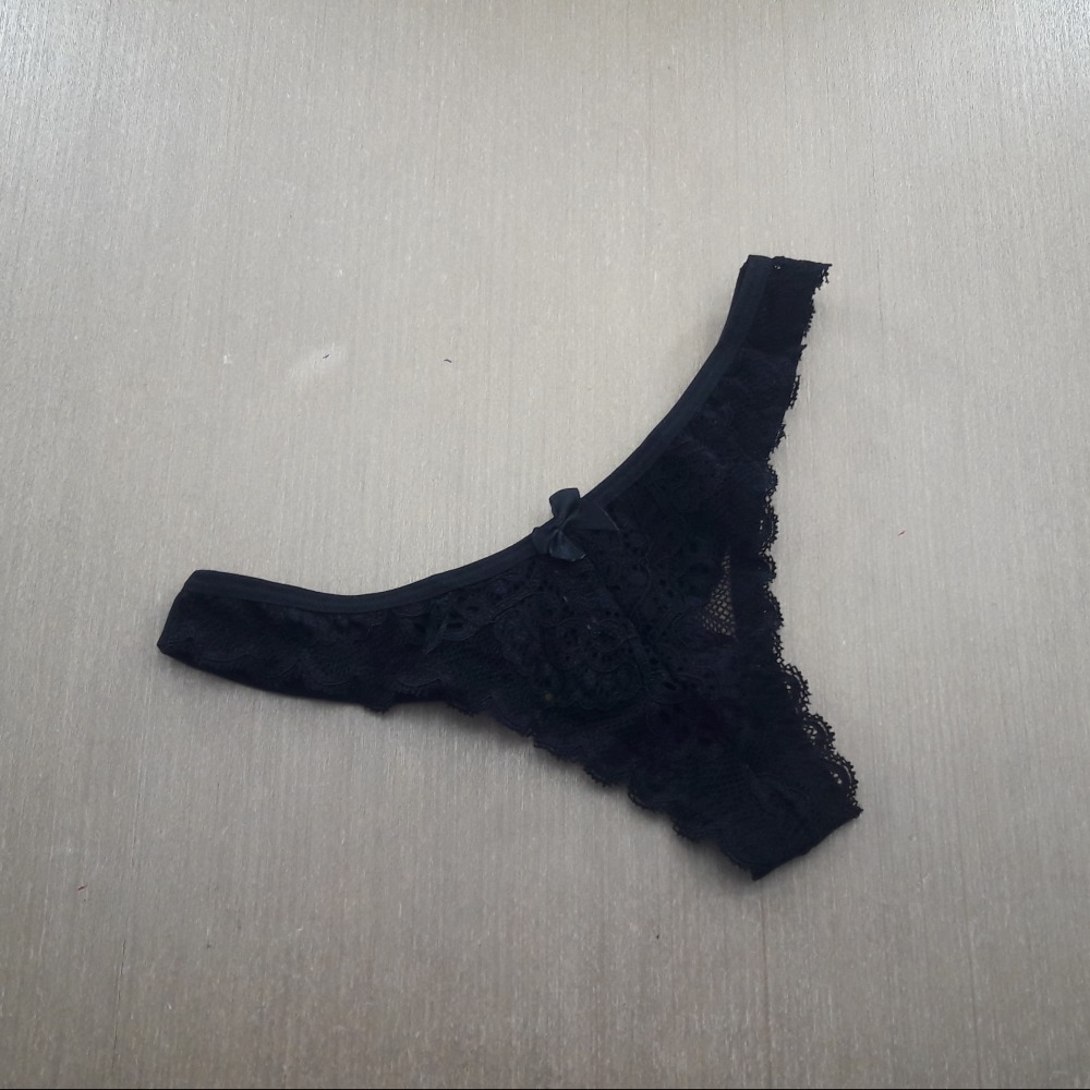 Tanga Fio Duplo e Frente Rendada Preto