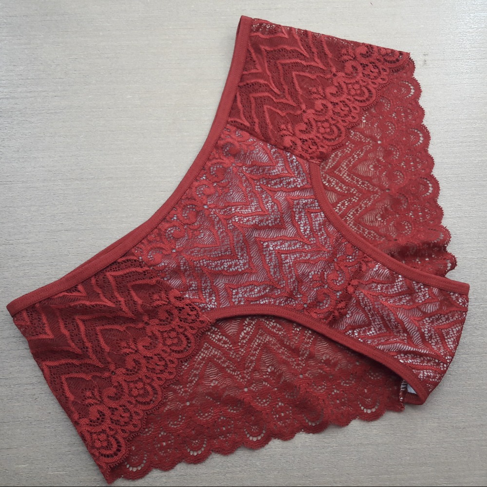 Calcinha de Renda Terra