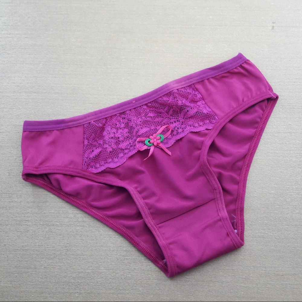 Calcinha Lisa Com Renda e Laço Analice Fúcsia Calcinha Lisa Com Renda e Laço Analice Fúcsia