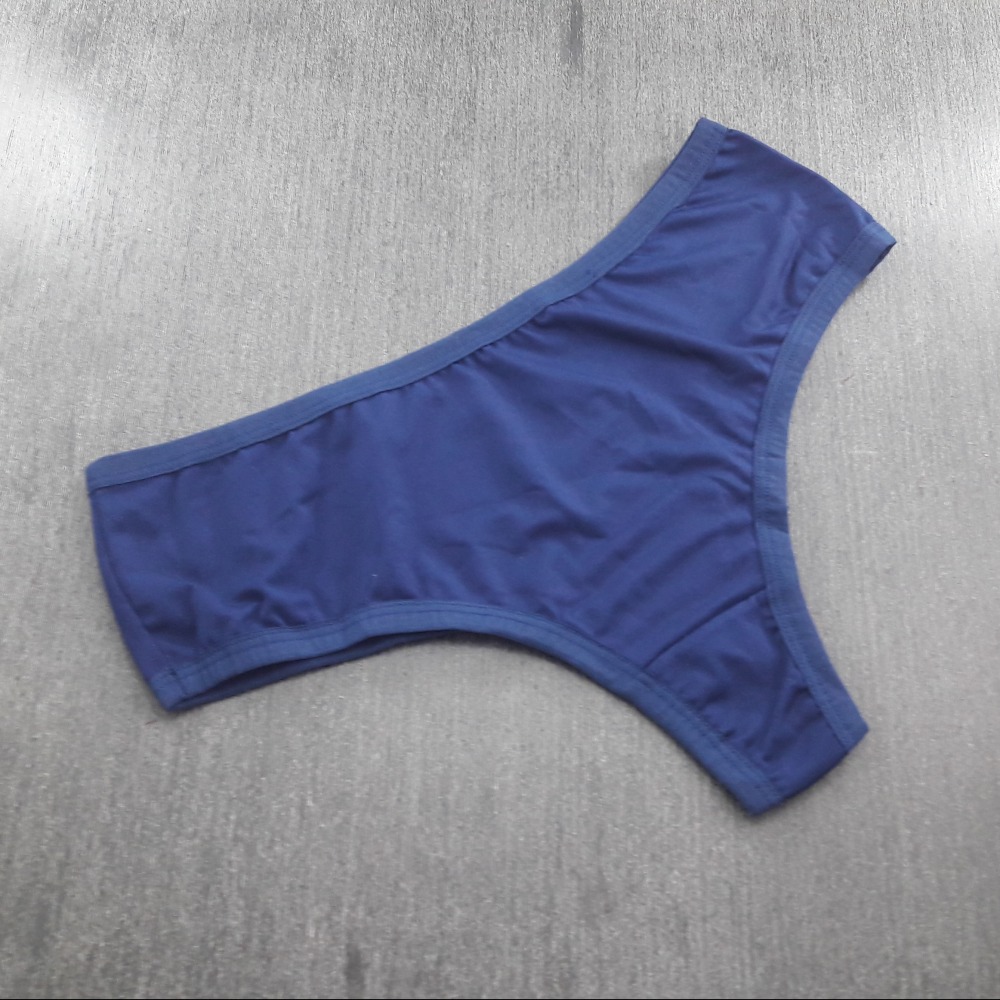 Calcinha Bsica Cavada Azul Marinho