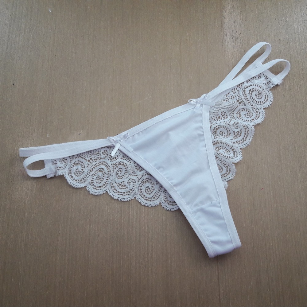 Tanga Fio Renda e Lao Branco
