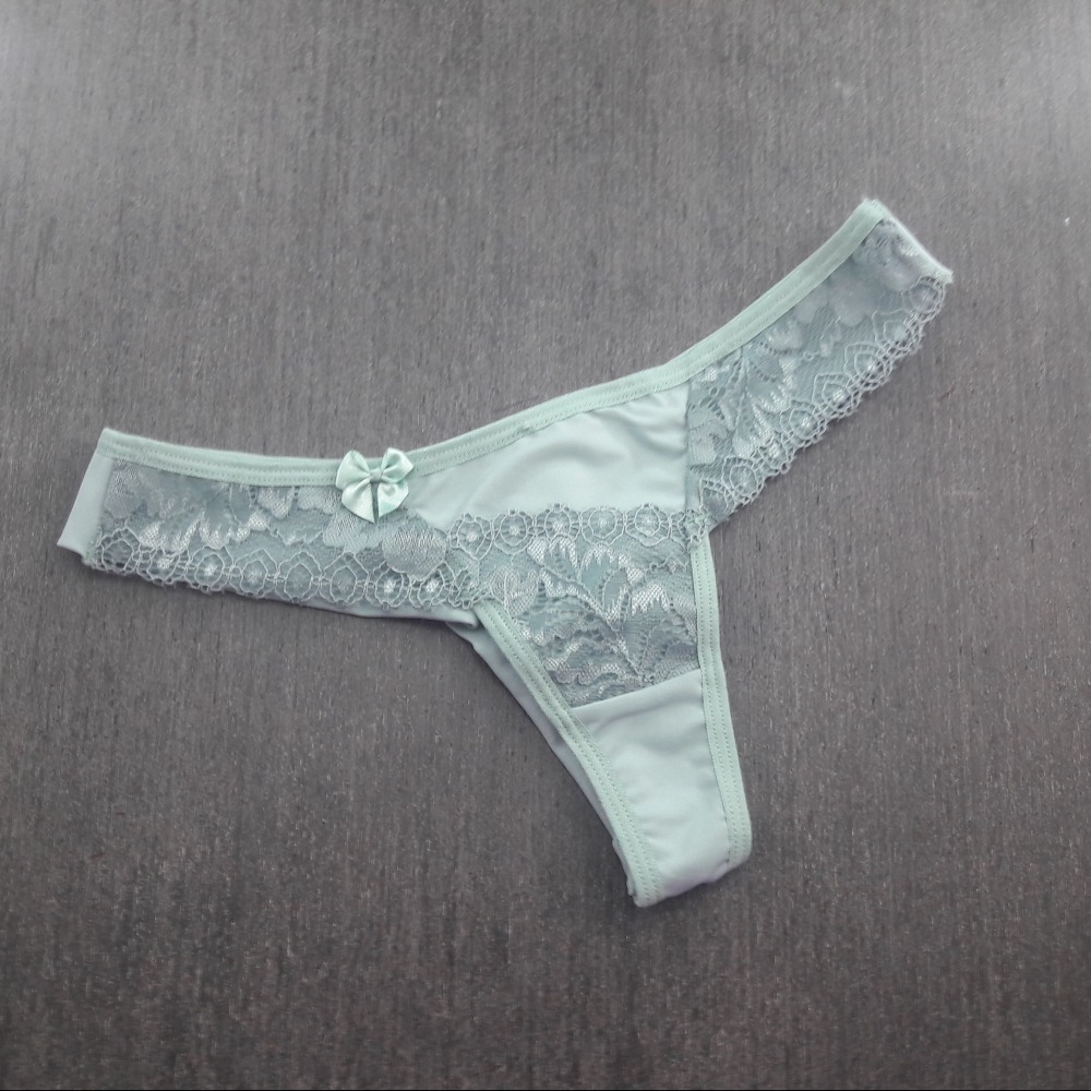 Tanga Fio Duplo Detalhe em Renda Erva Doce