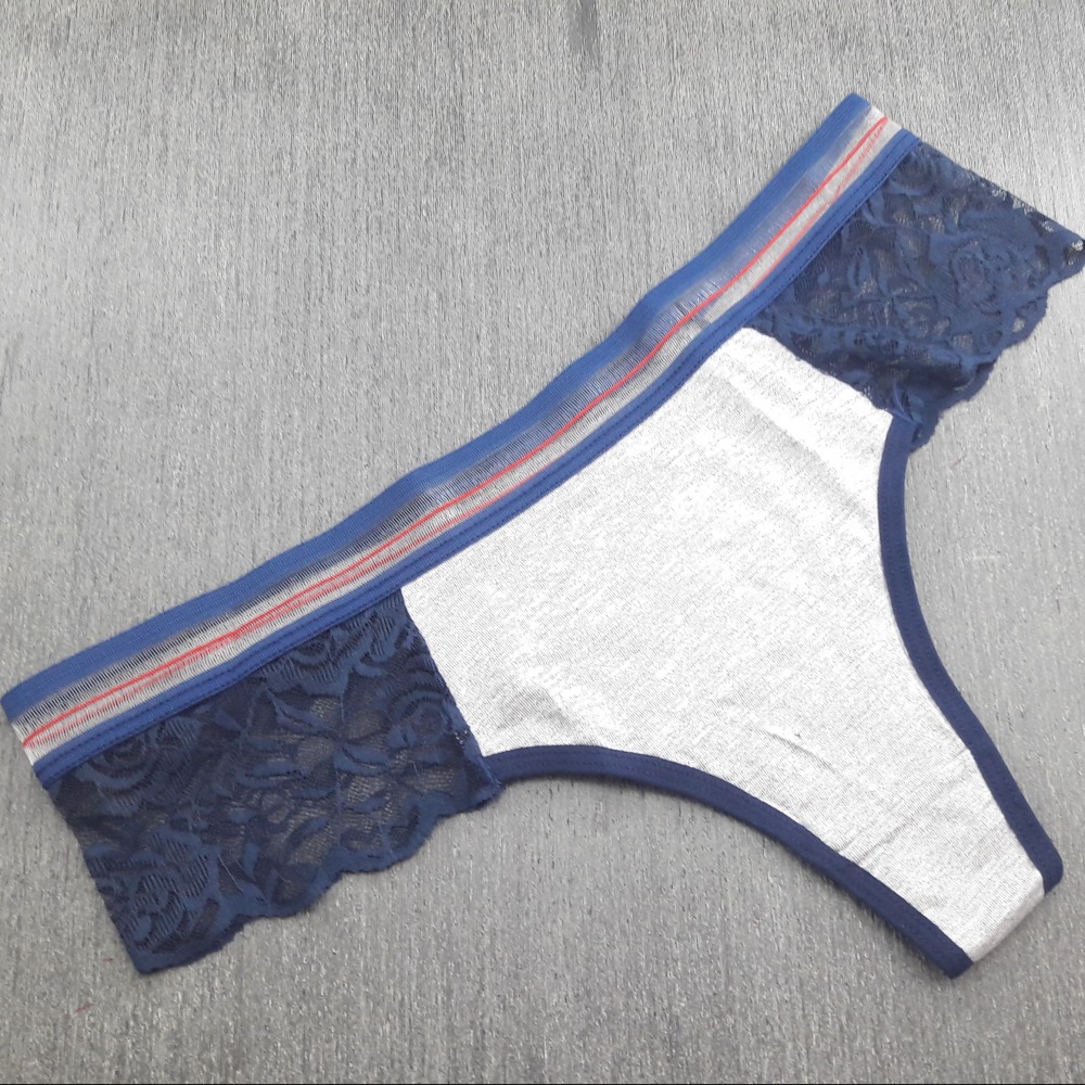 Tanga Cavada com Renda Lateral Vis Azul Marinho