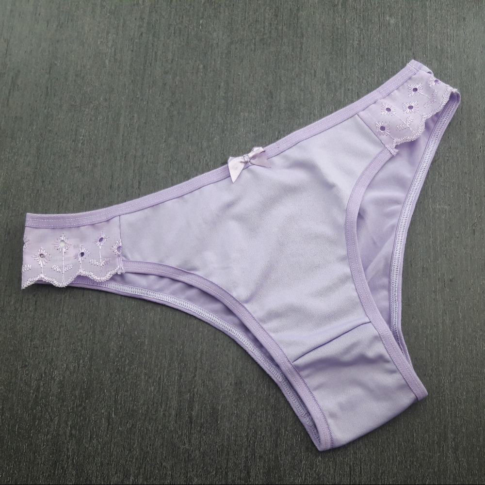 Cala Bsica Lateral Bordado Ingls Lavanda