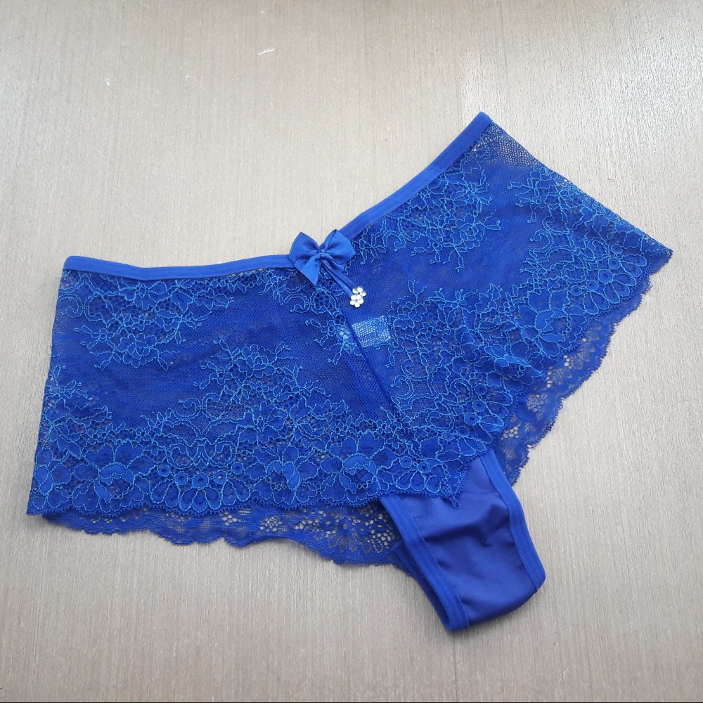 Calcinha Lyllys em Renda Azul Bic