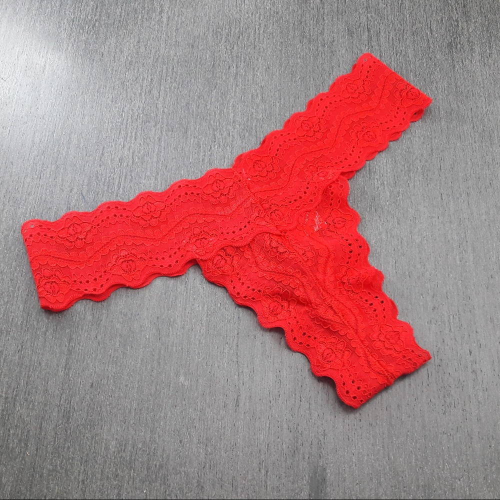 Tanga sem Vis em Renda Rubi