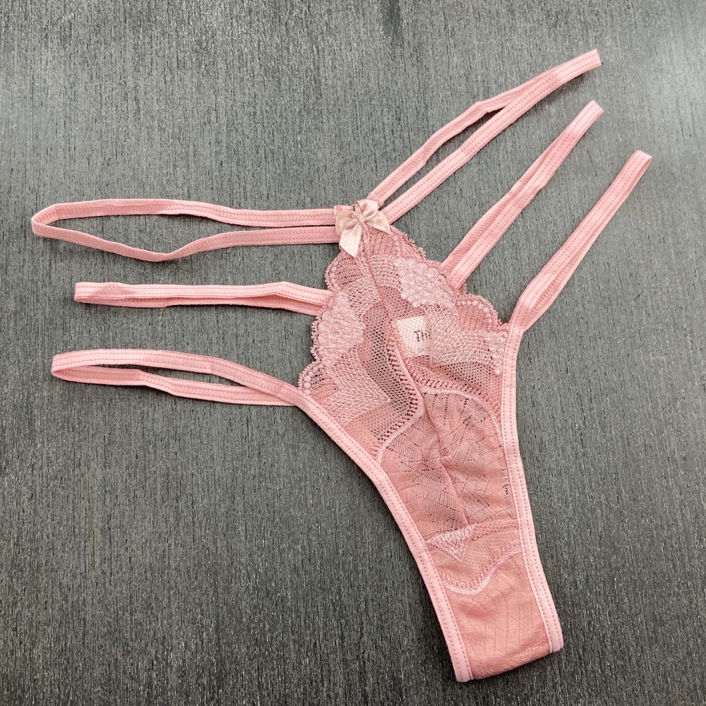 Tanga Shakira Romance