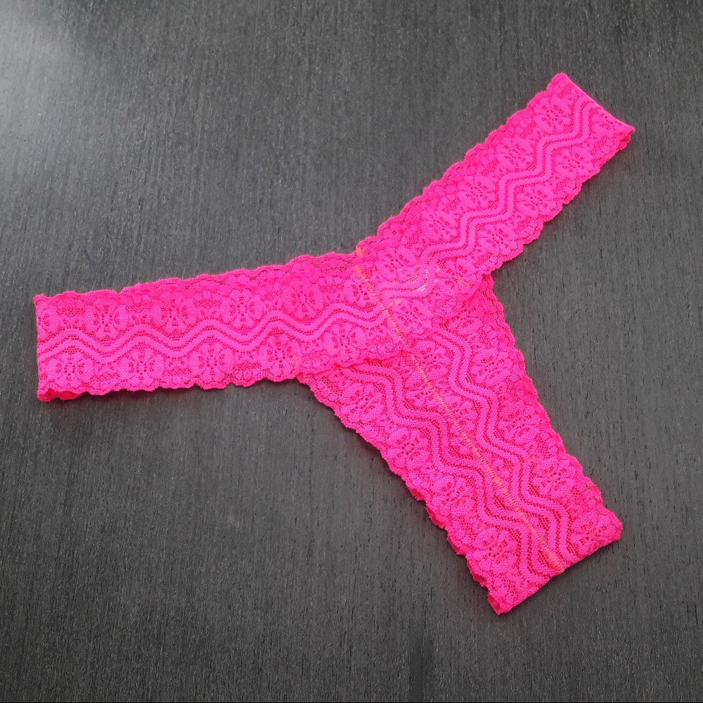 Tanga sem Vis em Renda Rosa Neon