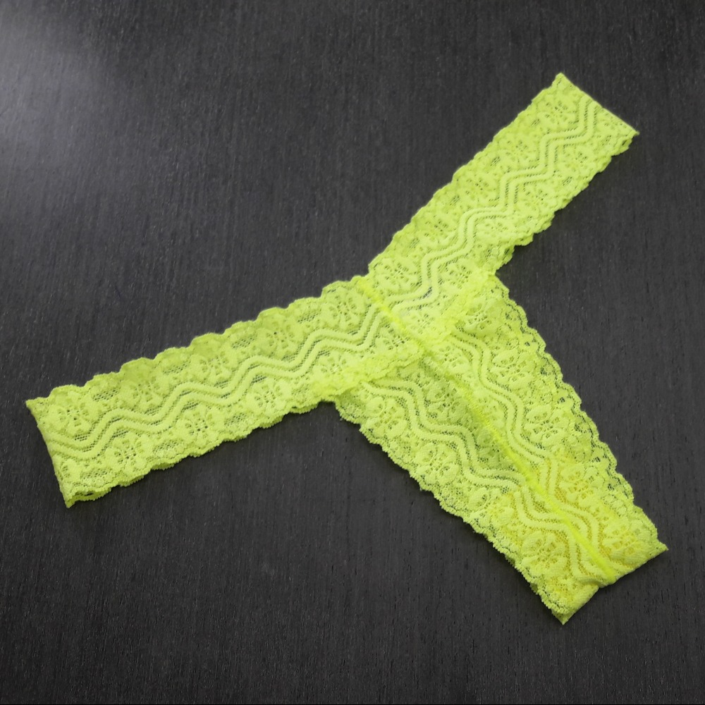 Tanga sem Vis em Renda Amarelo Neon