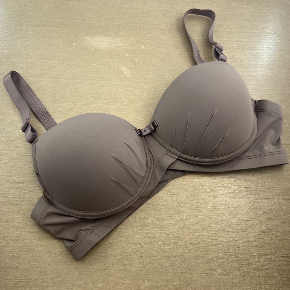 Sutiã com Bojo Plus Size Transpassado Castanho Sutiã com Bojo Plus Size Transpassado Castanho