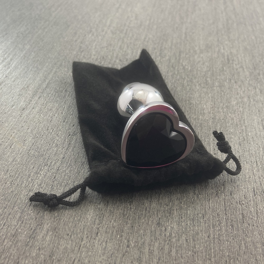 Plug com Cristal de Corao Preto