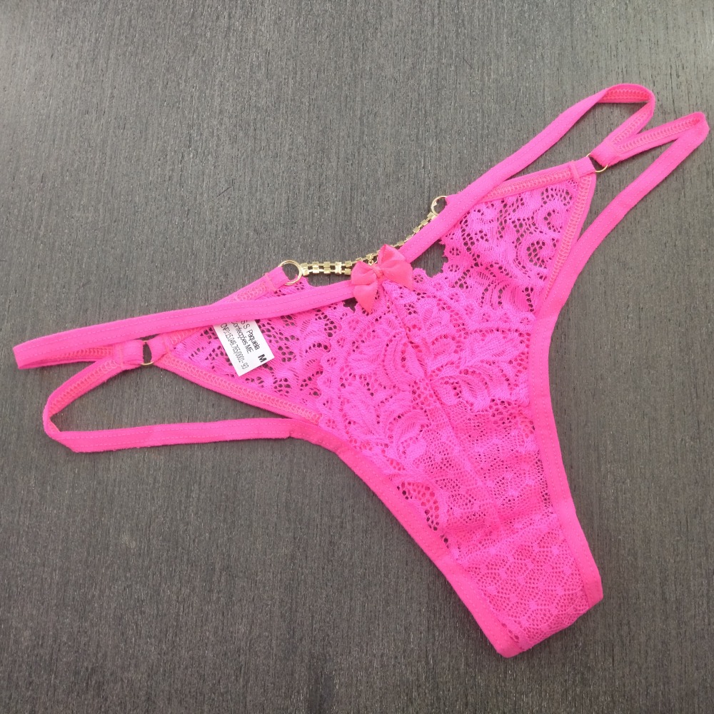 Tanga Rendada e Biju no Cofrinho Rosa Neon