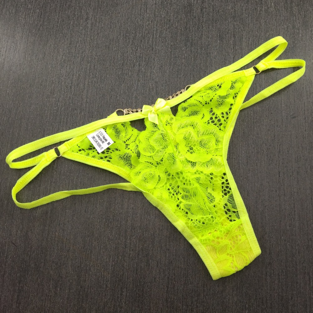 Tanga Rendada e Biju no Cofrinho Amarelo Neon