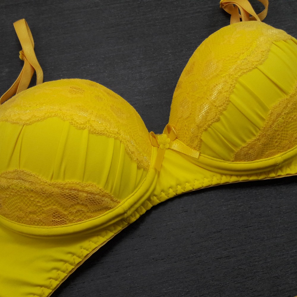 Conjunto Drapeado Detalhes em Renda