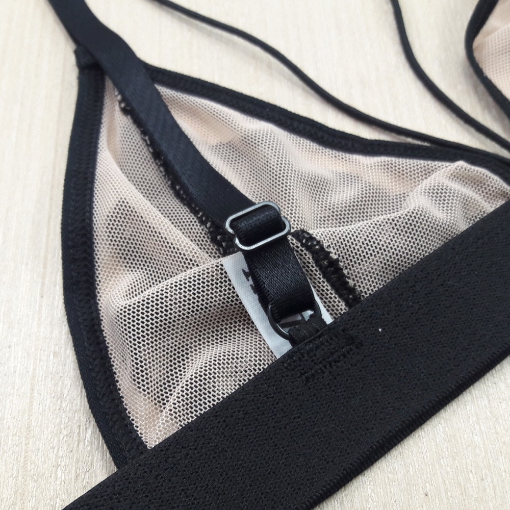 Suti Strappy Sem bojo em Tule