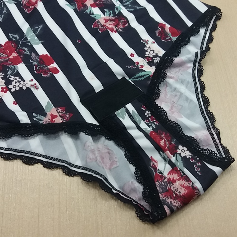 Body Microfibra com Renda