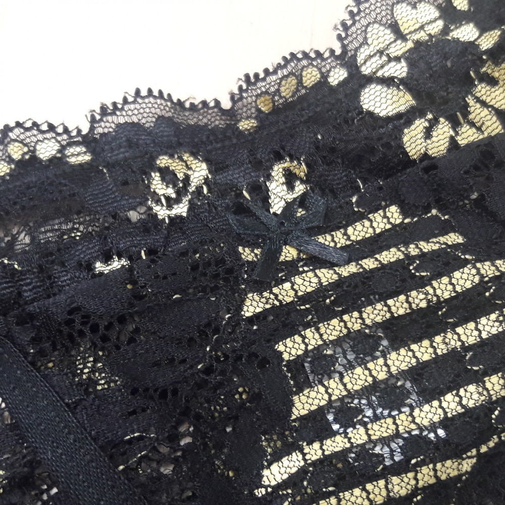 Conjunto Renda Dourada