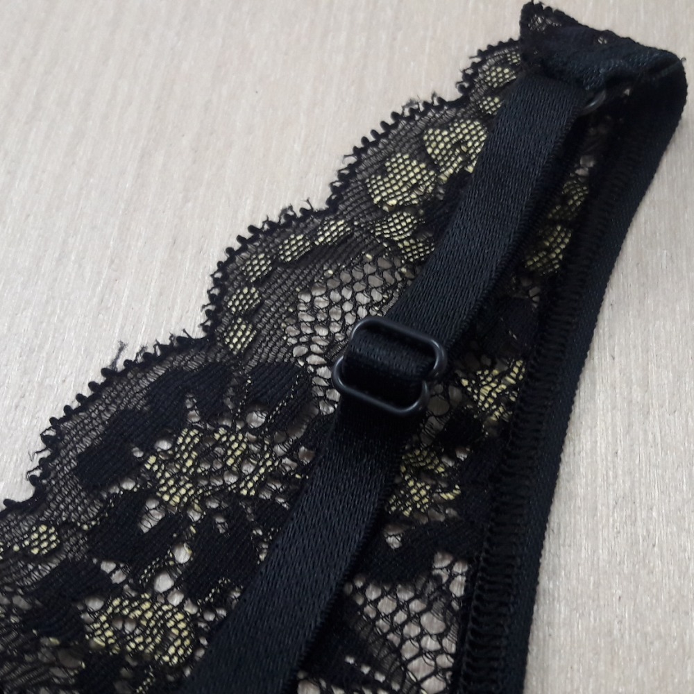 Camisola Renda Dourada com Tule
