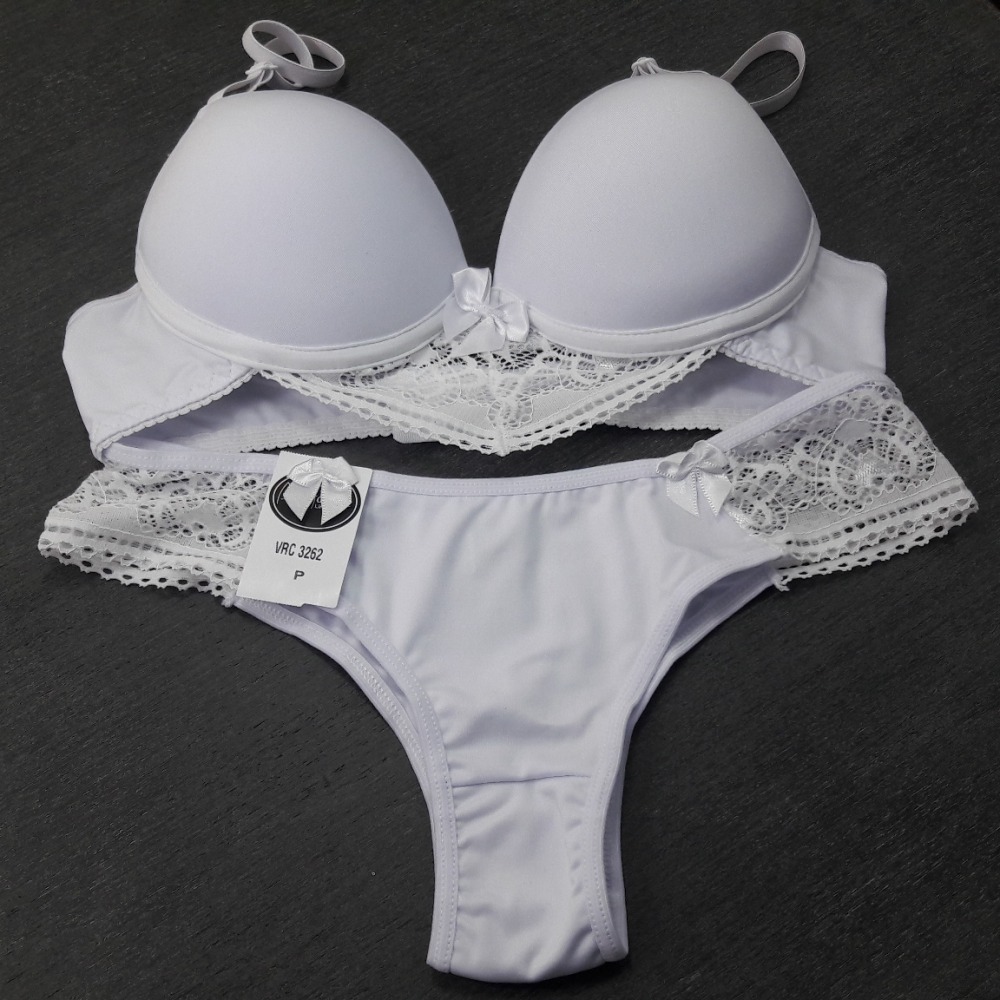 Conjunto em Microfibra Lisa e Renda