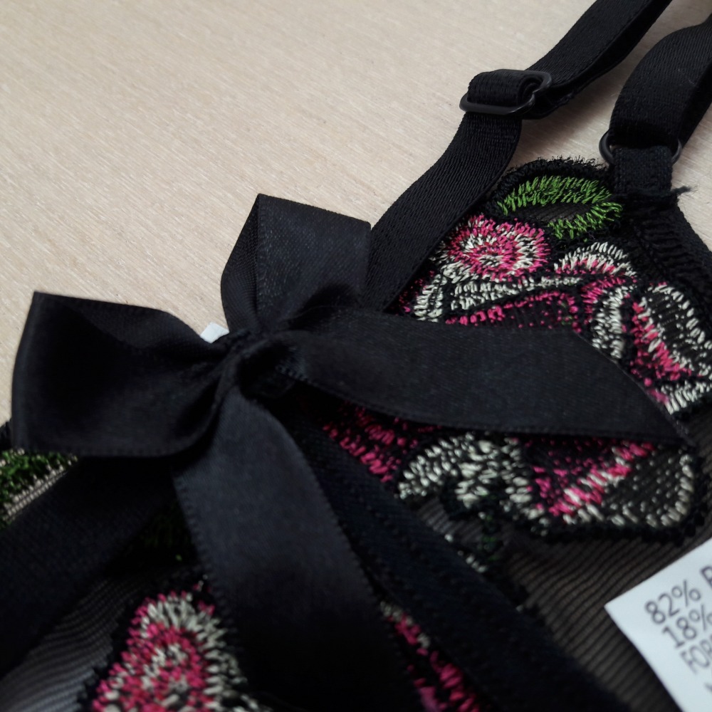 Tanga String Bordado